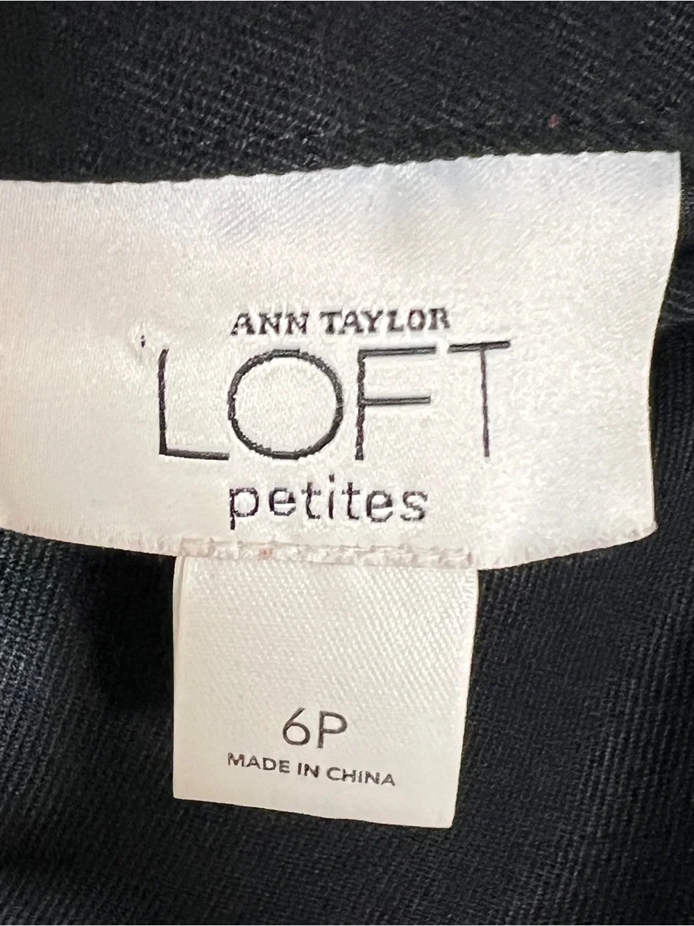 Loft black pleated A line skirt size 6 petite 6P B100